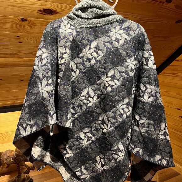 Anthropologie Wintertide Poncho Sweater Wool Blend Reversible Pullover - Picture 6 of 15
